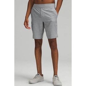 Lululemon T.H.E. Linerless Short 9”, Size XL